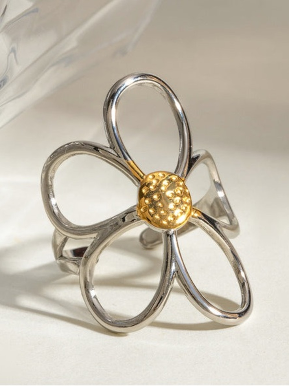 Hollow Daisy Open Ring Stainless Steel 18K Gold Plated Vintage Floral Statement